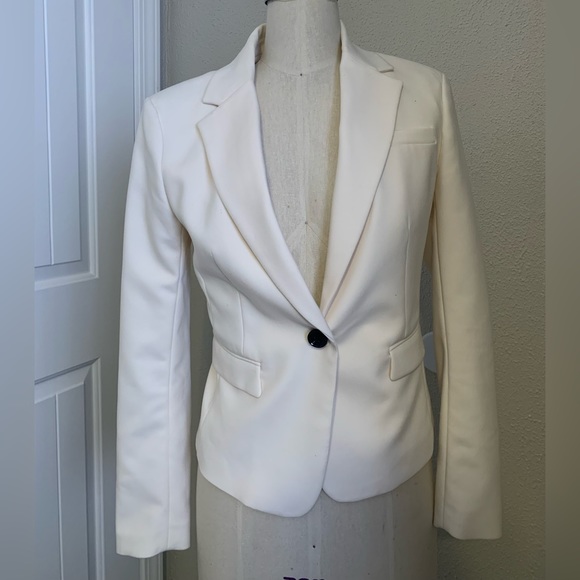 H&M Jackets & Blazers - H&M cream blazer with black buttons. Size 8